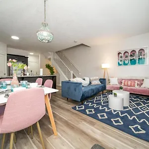Mediterranean Oasis: King With Jacuzzi & Entertainment Edmonton