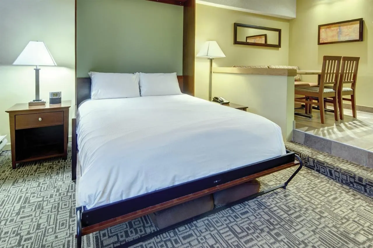 Mountainside Lodge Whistler 3*,  Canada