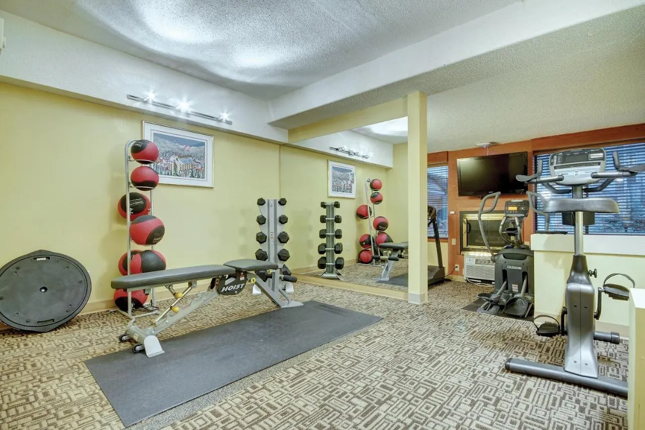 *** Resort Mountainside Lodge Whistler Canada