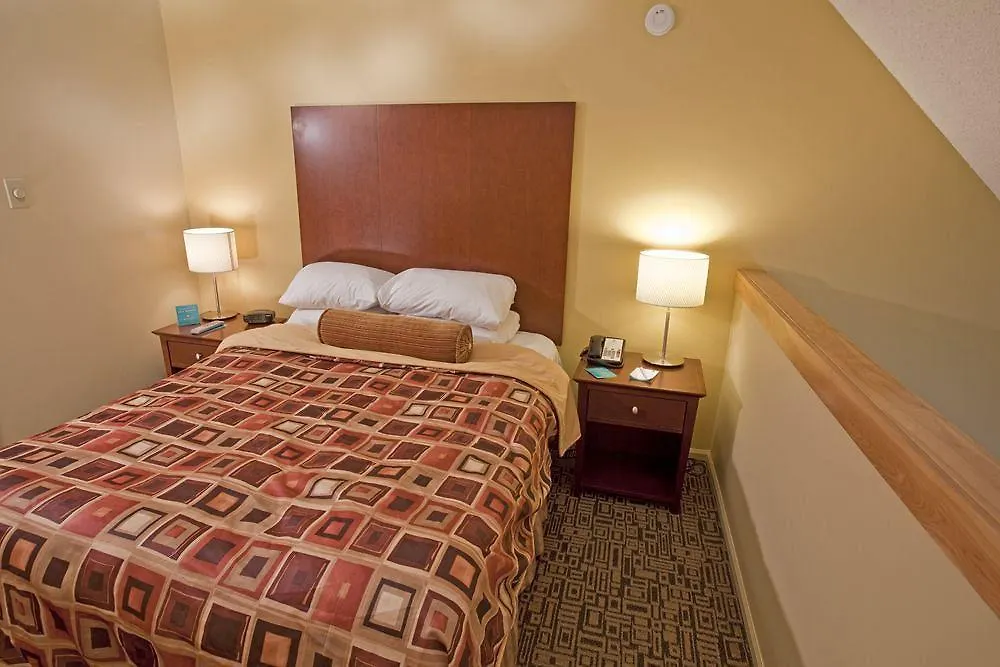 Mountainside Lodge Whistler 3*,  Canada
